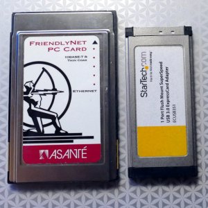 PC Card vs ExpressCard.JPG