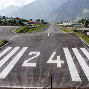 Lukla.jpg