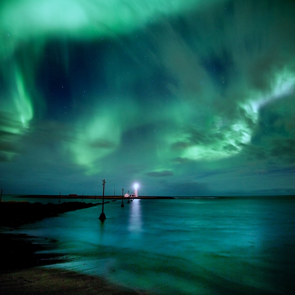 02141_auroraborealis_1024x1024.jpg