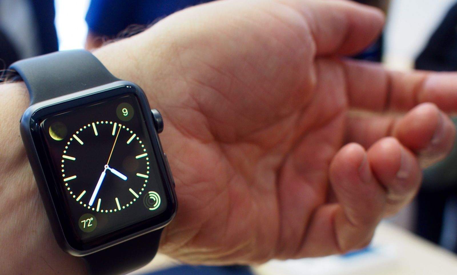 04_10_2015_Apple_Store_Watch_Express_preview_top-1.jpg