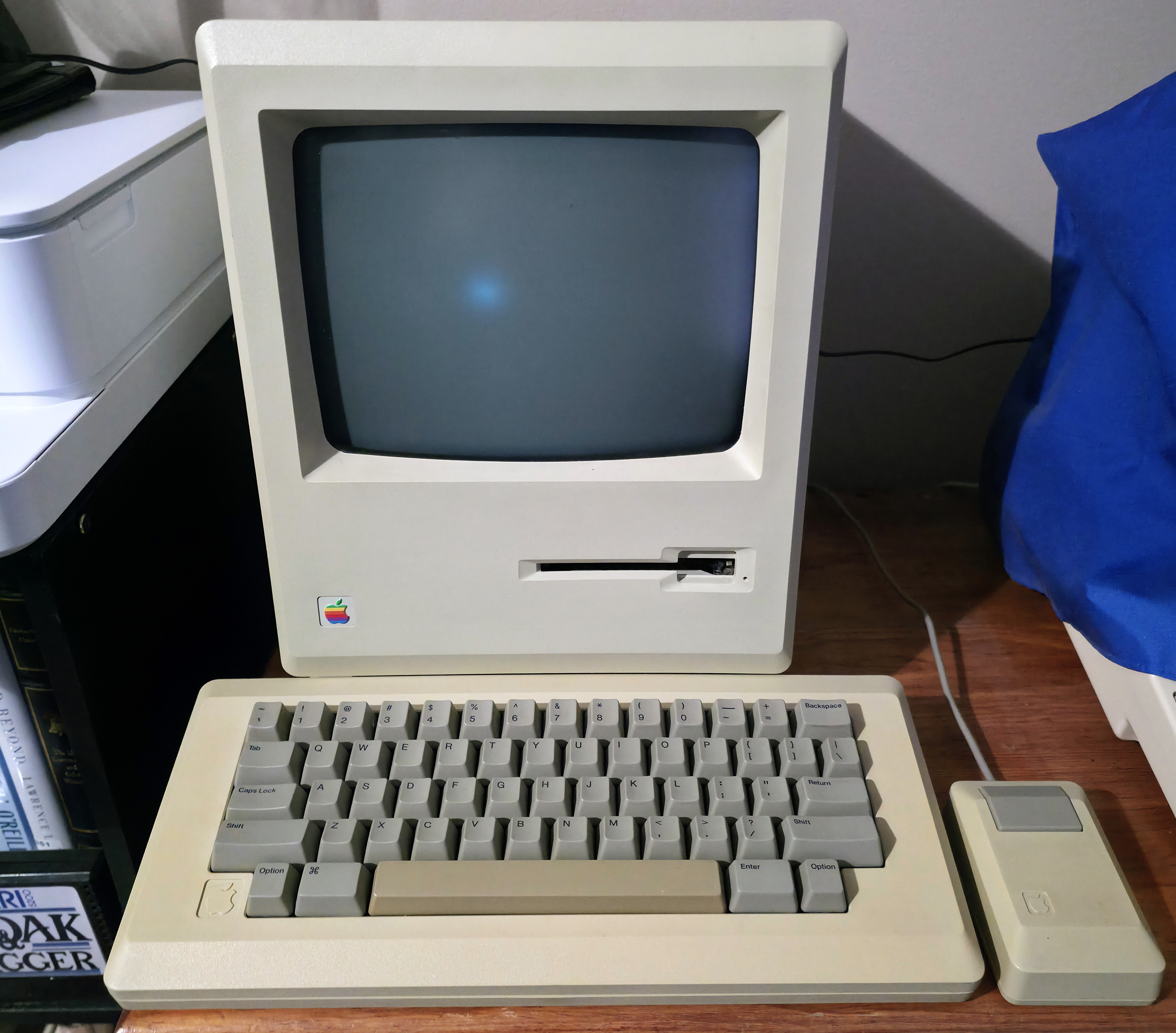 1984 Mac.jpg