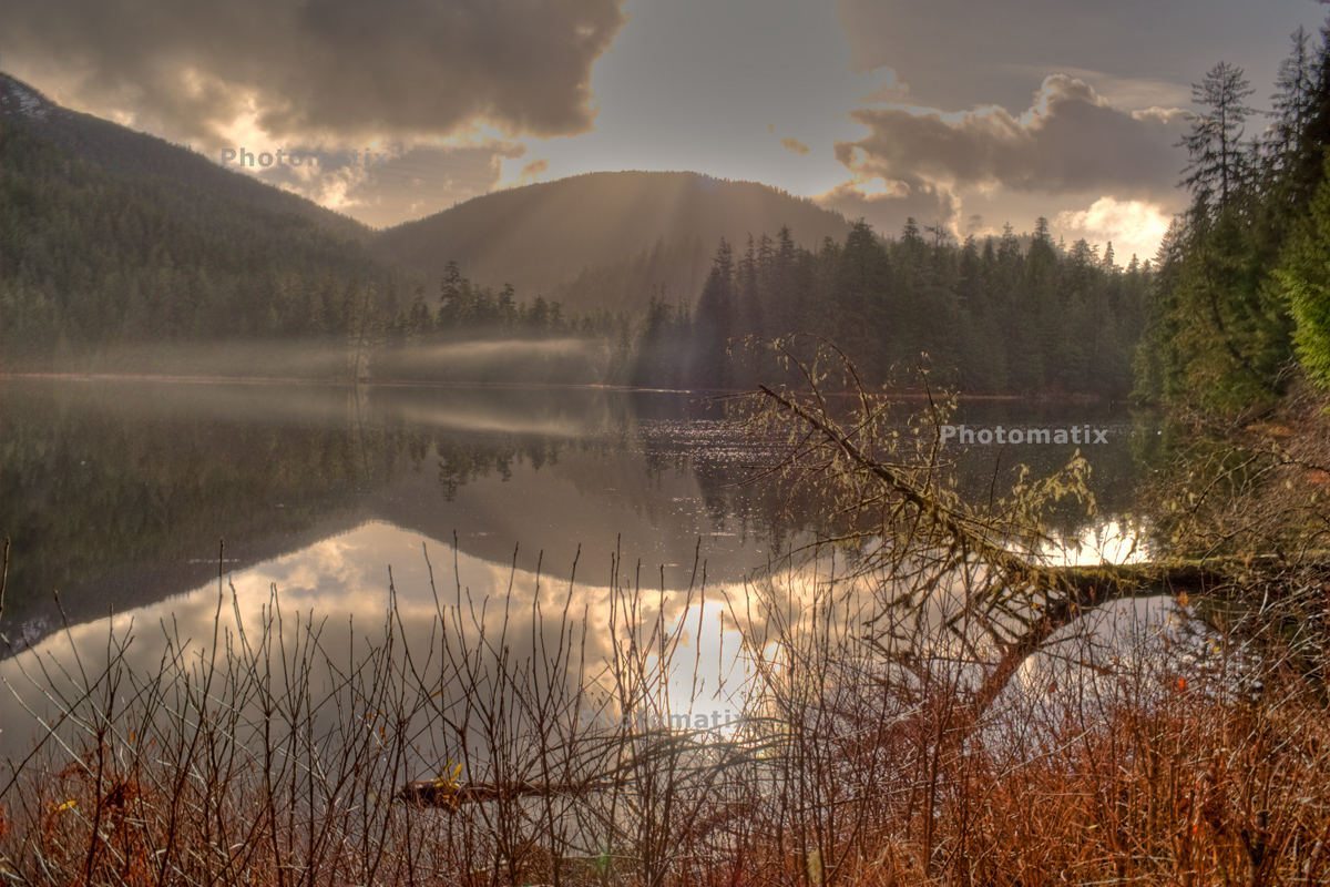 20081115-(012)-Ward-Lake-WalkAnd2more_tonemapped.jpg