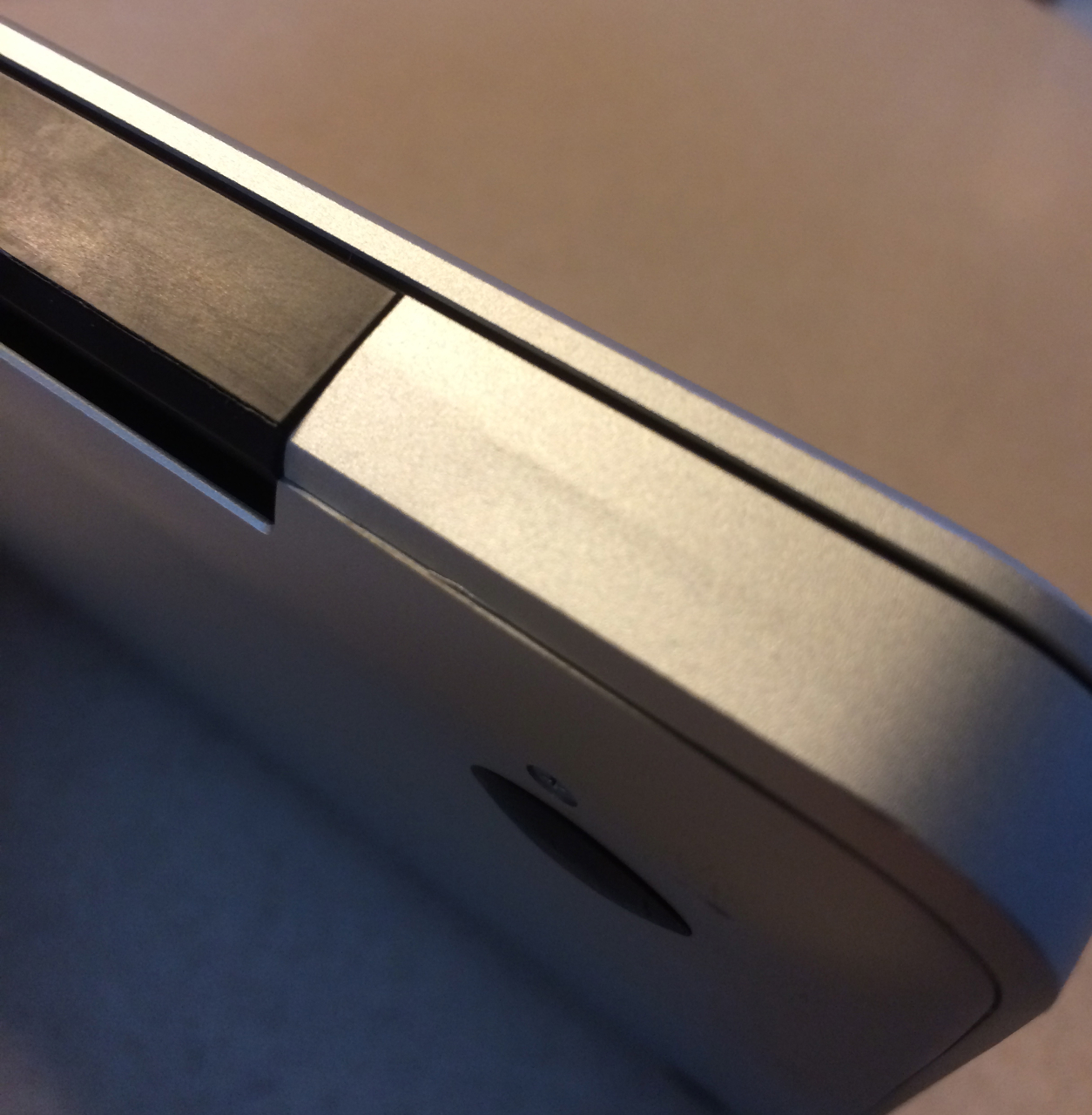 201312-Hinge1.jpg
