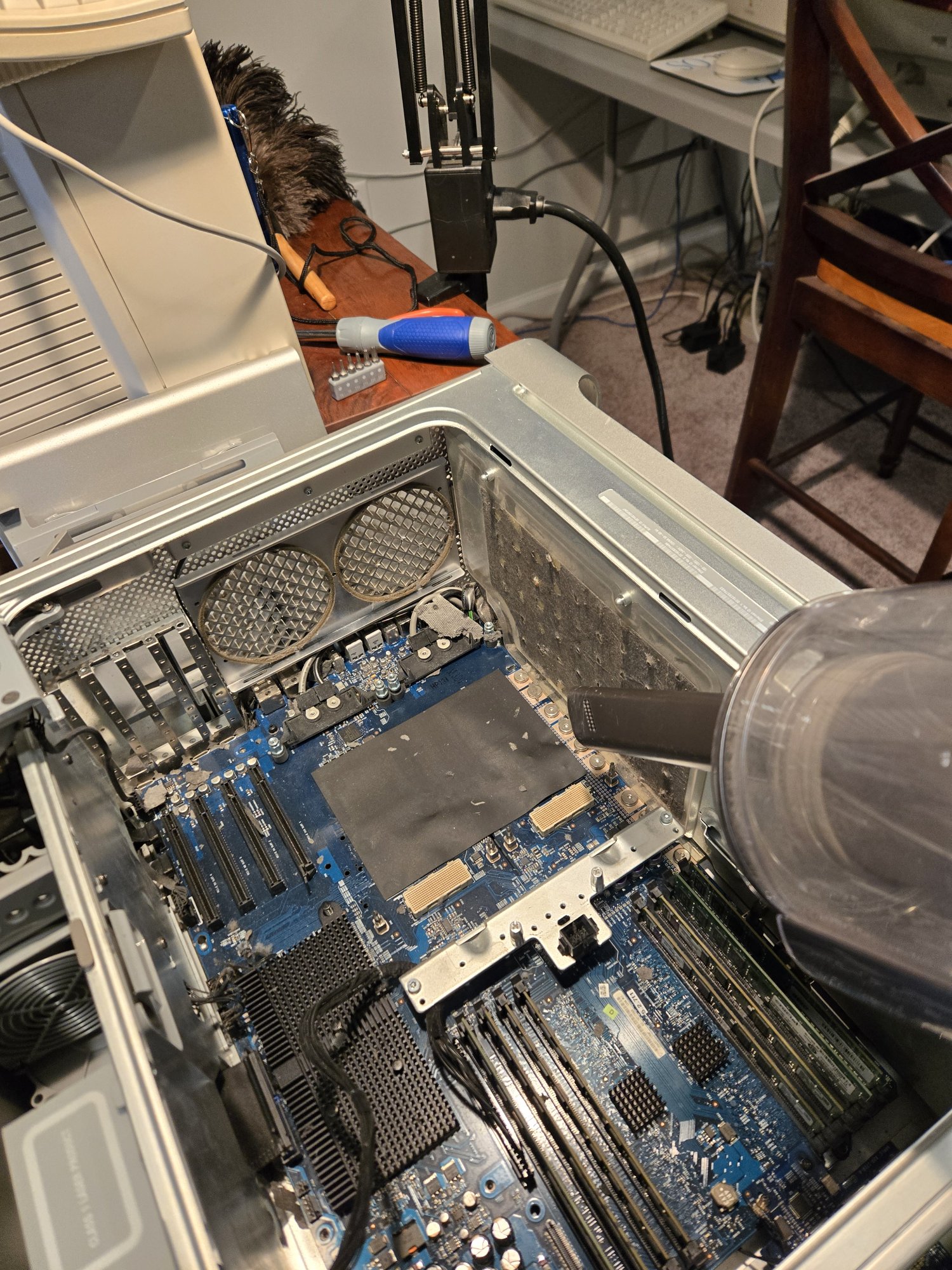 2025-02-07.1154, Vacuuming the Interior, PMG5Q2.jpg