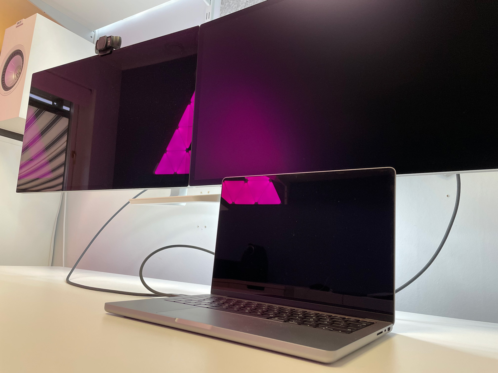 220703-Screens-Off.jpg