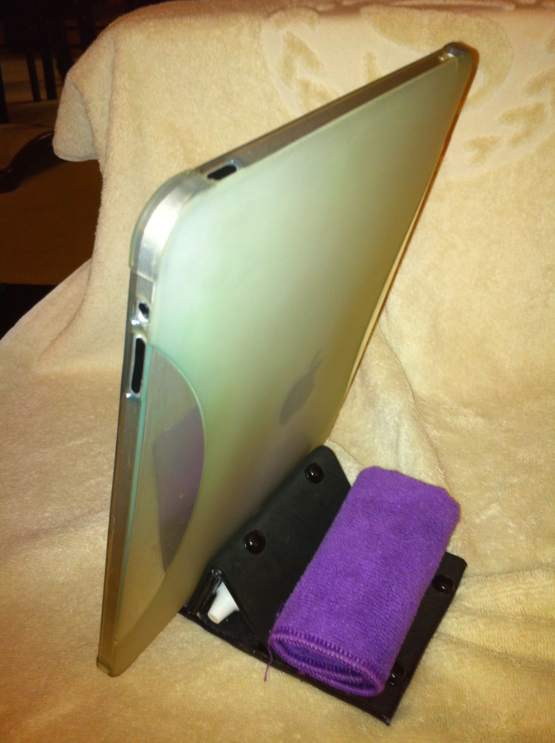 2_ipad back side bottle rag portrait 2.jpg