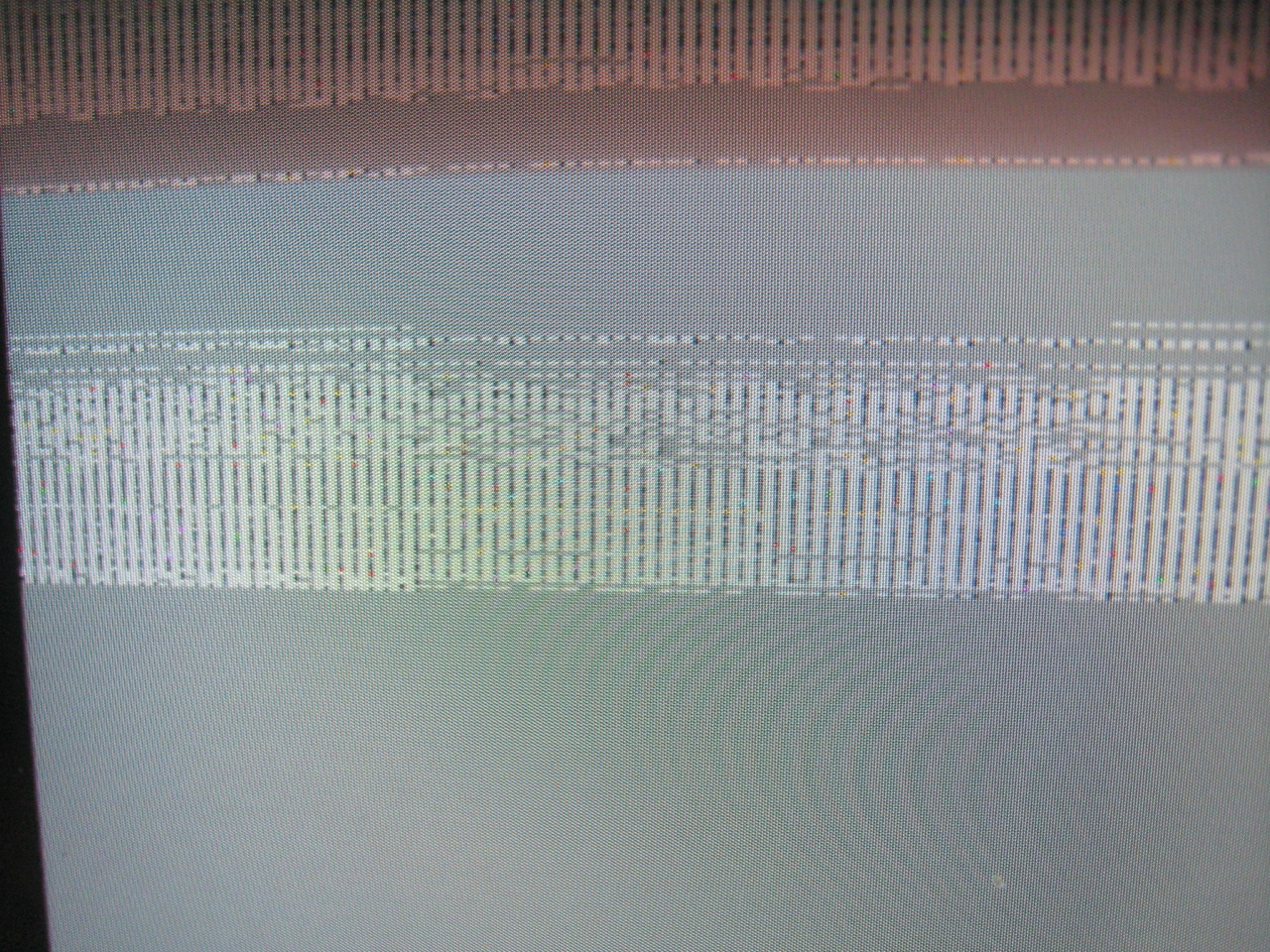 4.Close-up of screen.jpg
