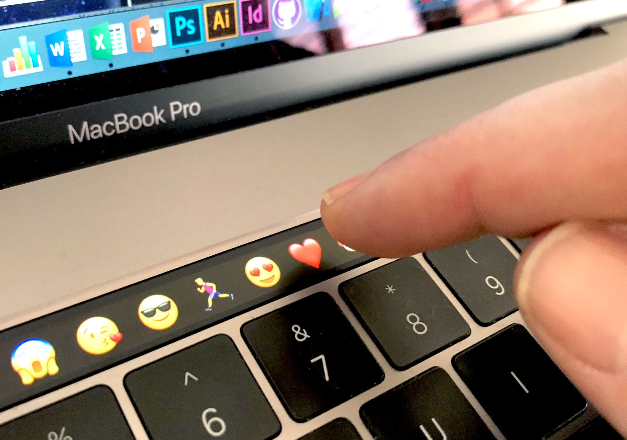 4 Touchbar.jpg