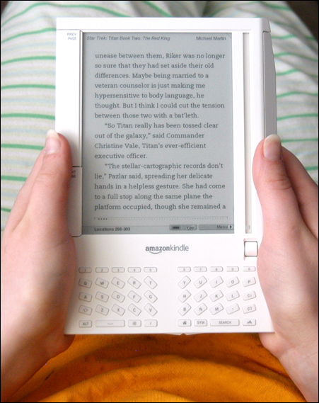 AmazonKindleUser2.jpg