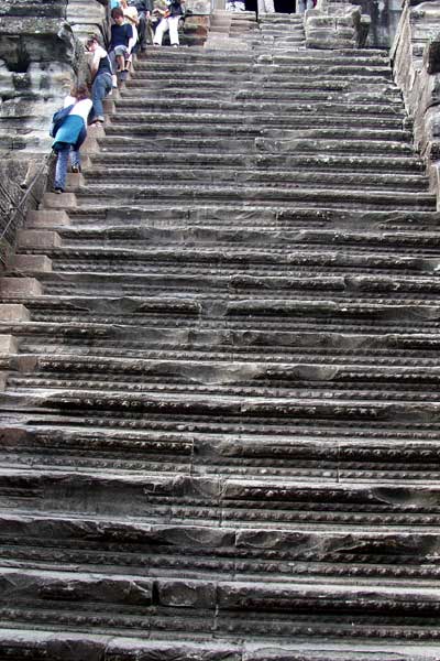 angkot wat-goodStairs.jpg
