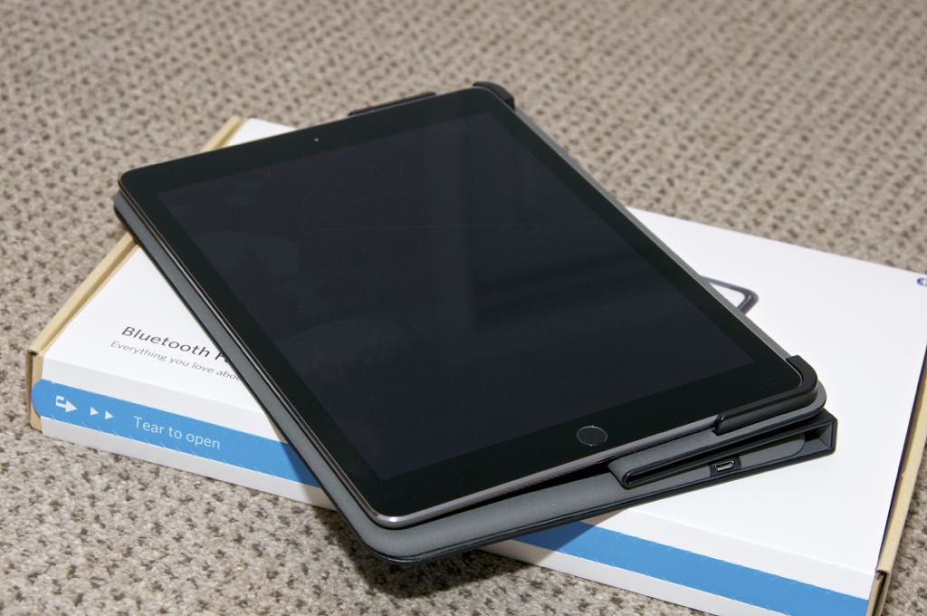 Anker BT Folio Keyboard Case 3.jpg