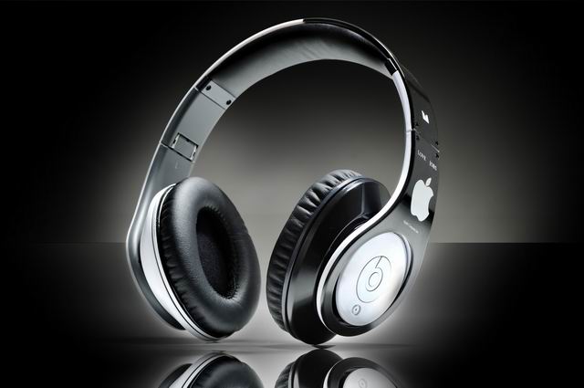 Apple-and-Beats.jpg