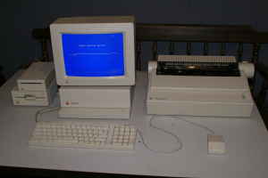 APPLE IIGS.jpg