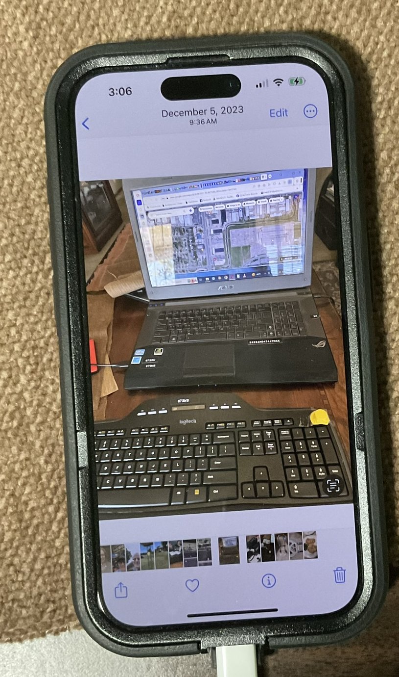 Apple iPhone15Pro Screen Photo.jpg.jpeg