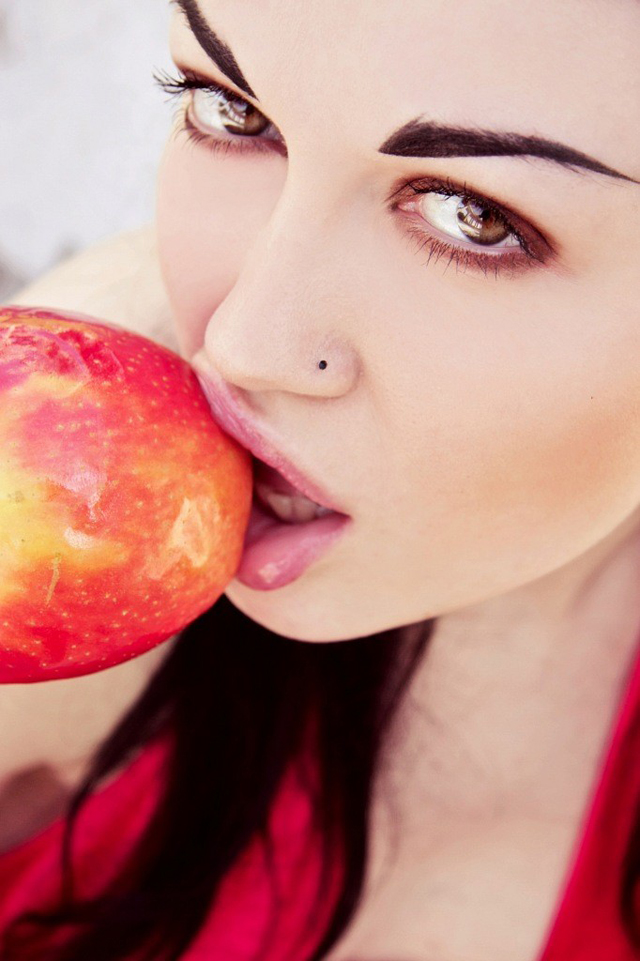 Apple.jpg