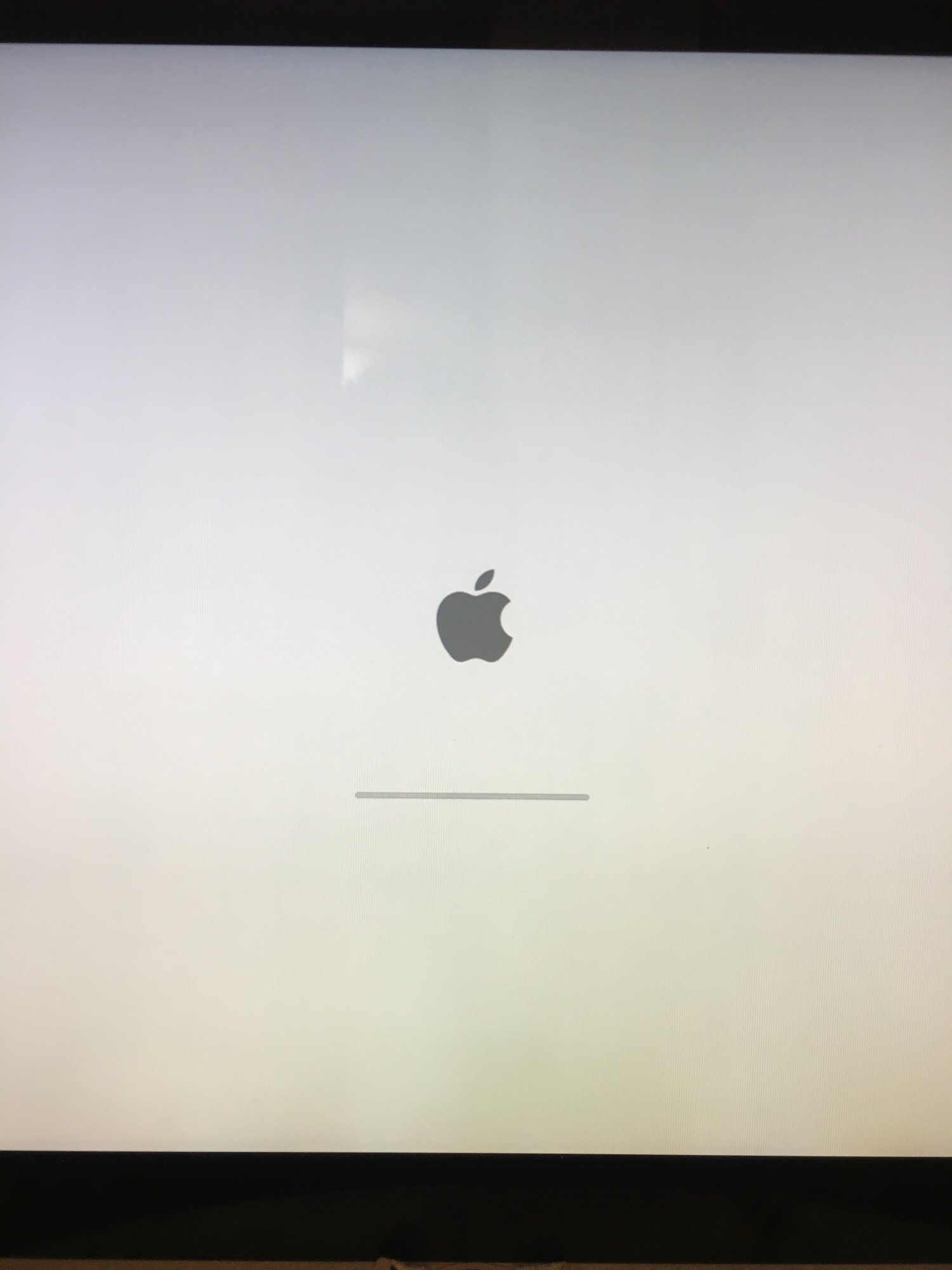 Apple logo.JPG