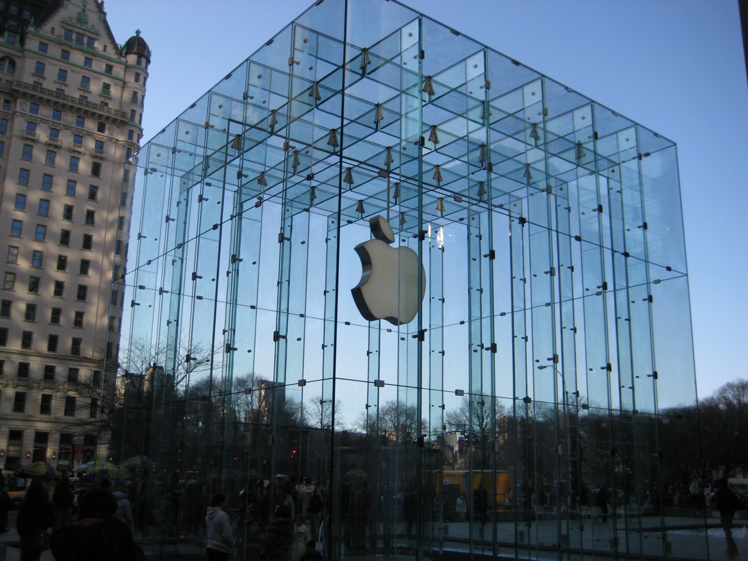 Apple_Store.JPG