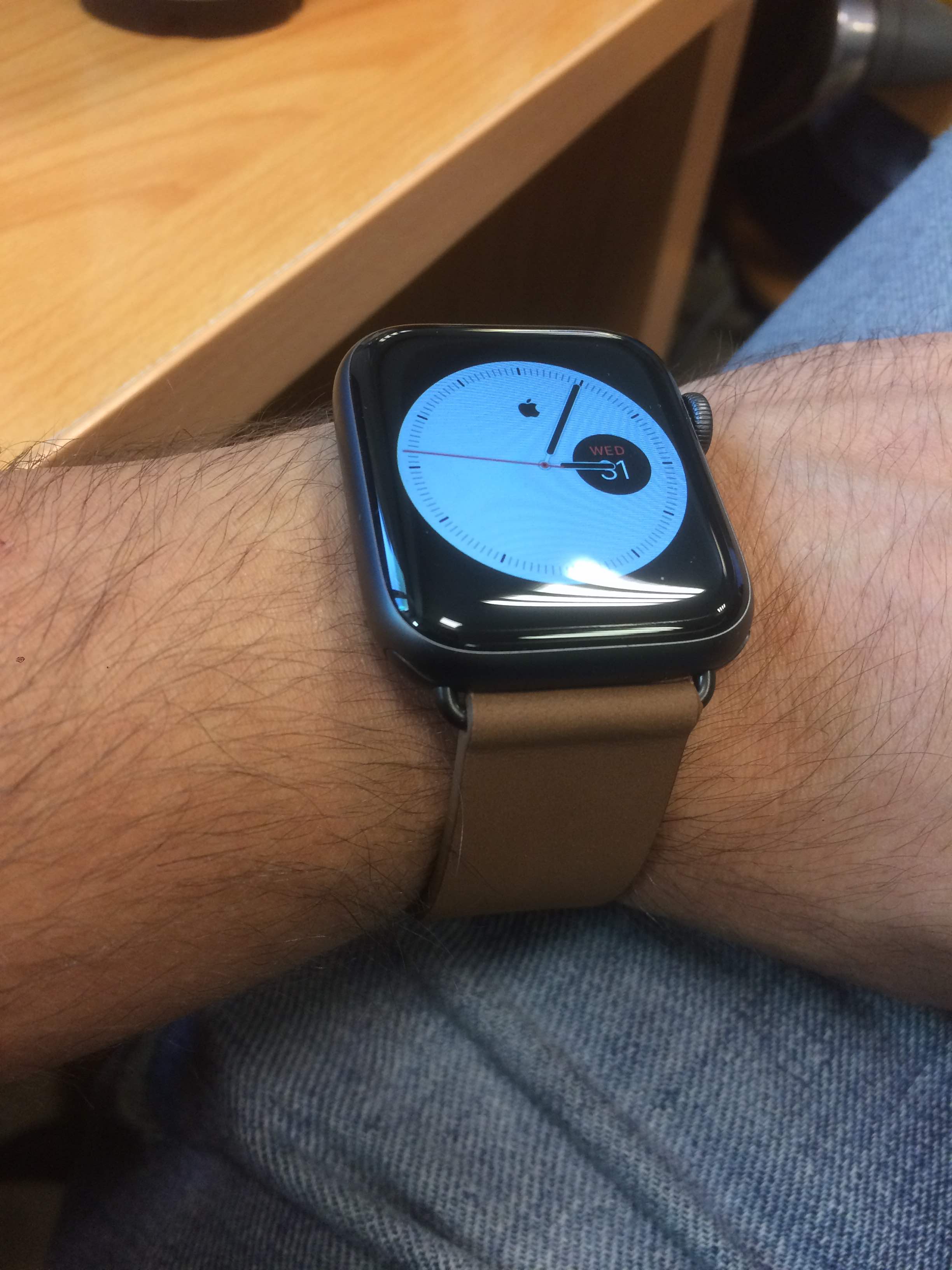 applemono.jpg