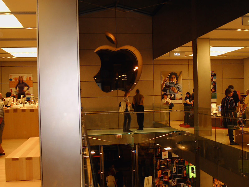 applestore.jpg