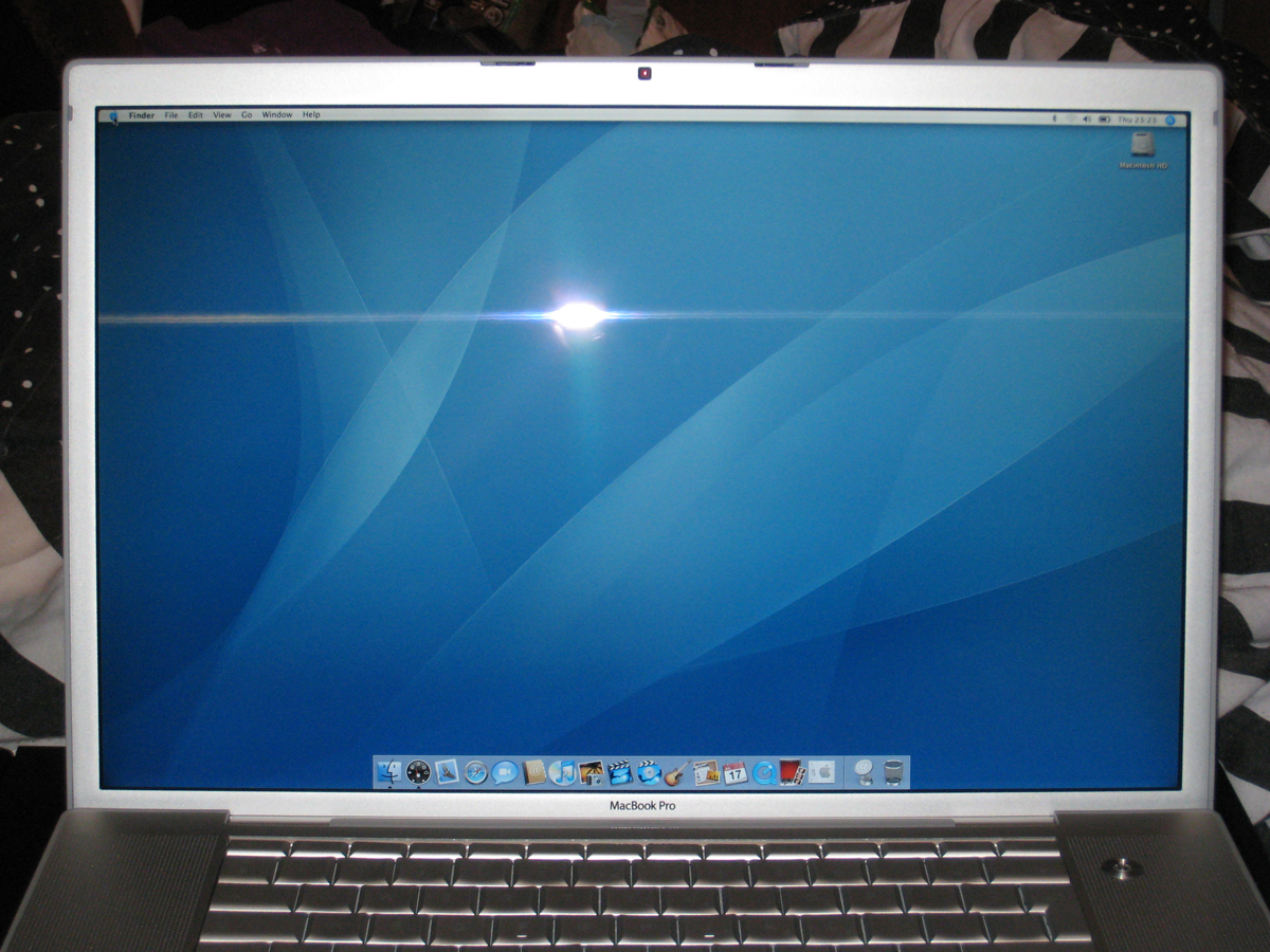 APPLEWEB 1.jpg