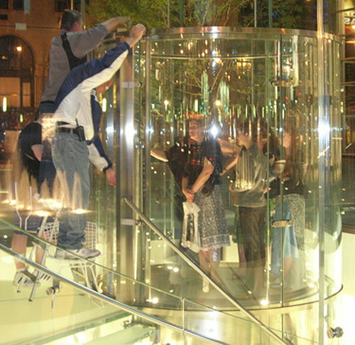 as-elevator-rescue1.jpg