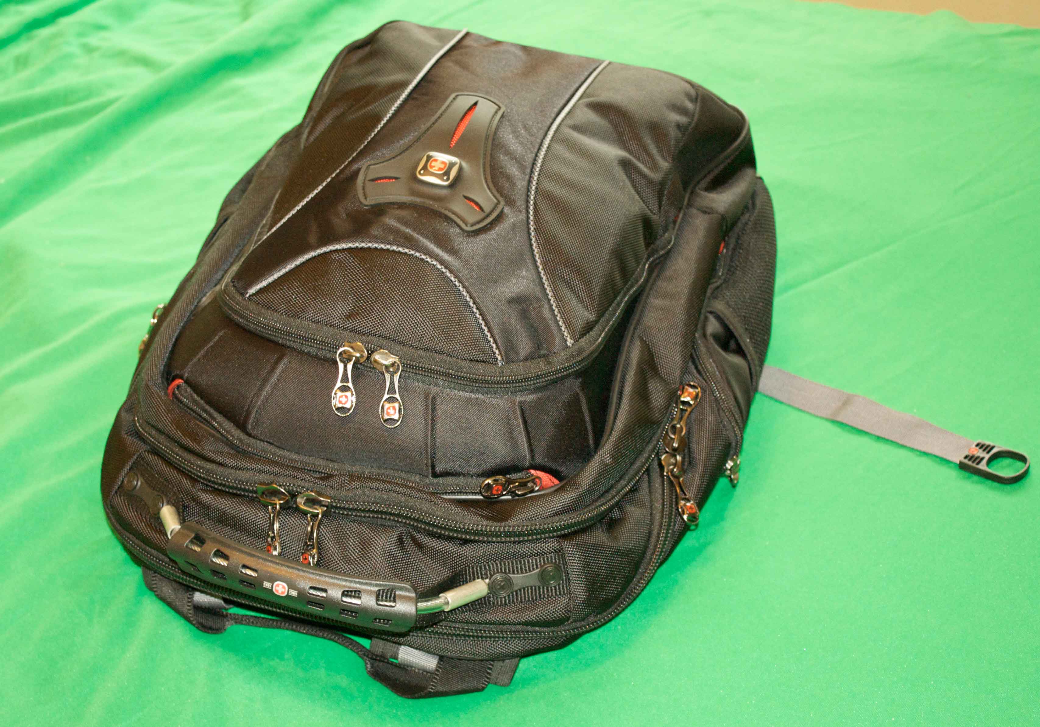 bacpack.jpg
