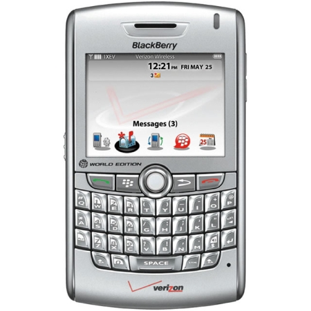 blackberry_8830.jpg