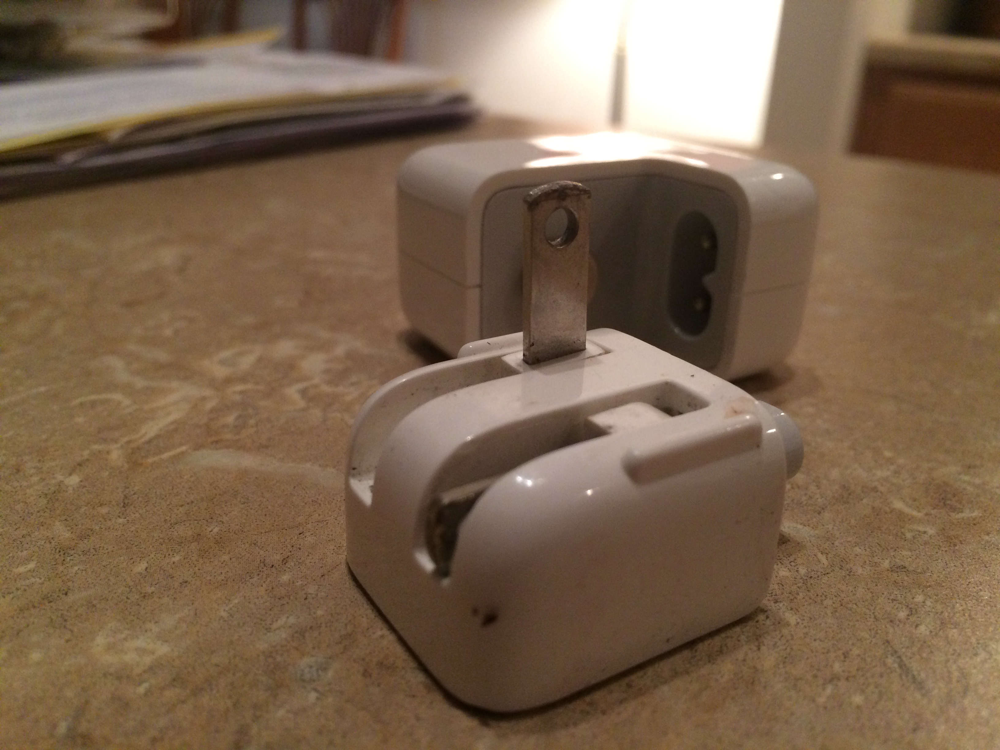 broken 2 prong adapter.jpg