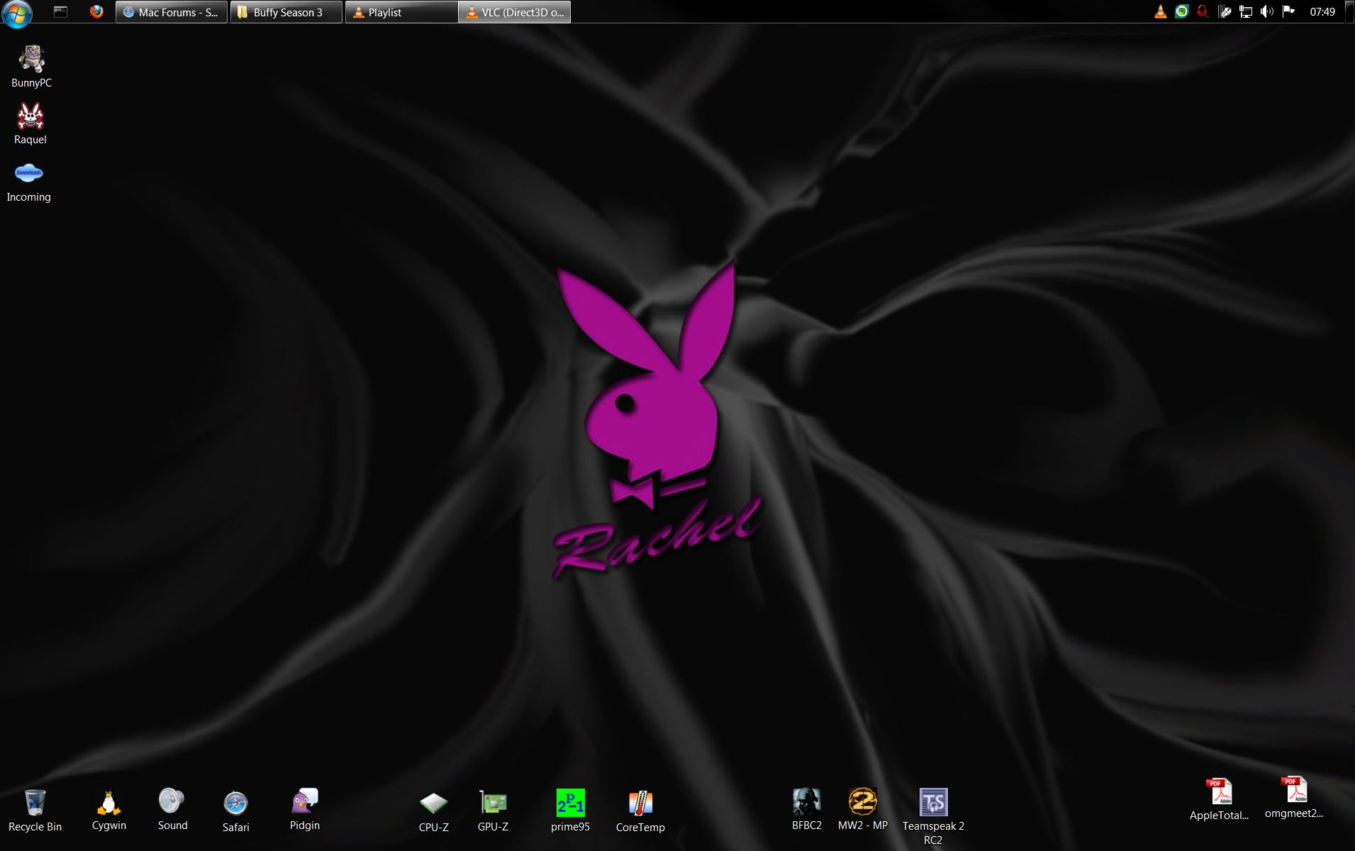 Bunny_DesktopMay2010.jpg