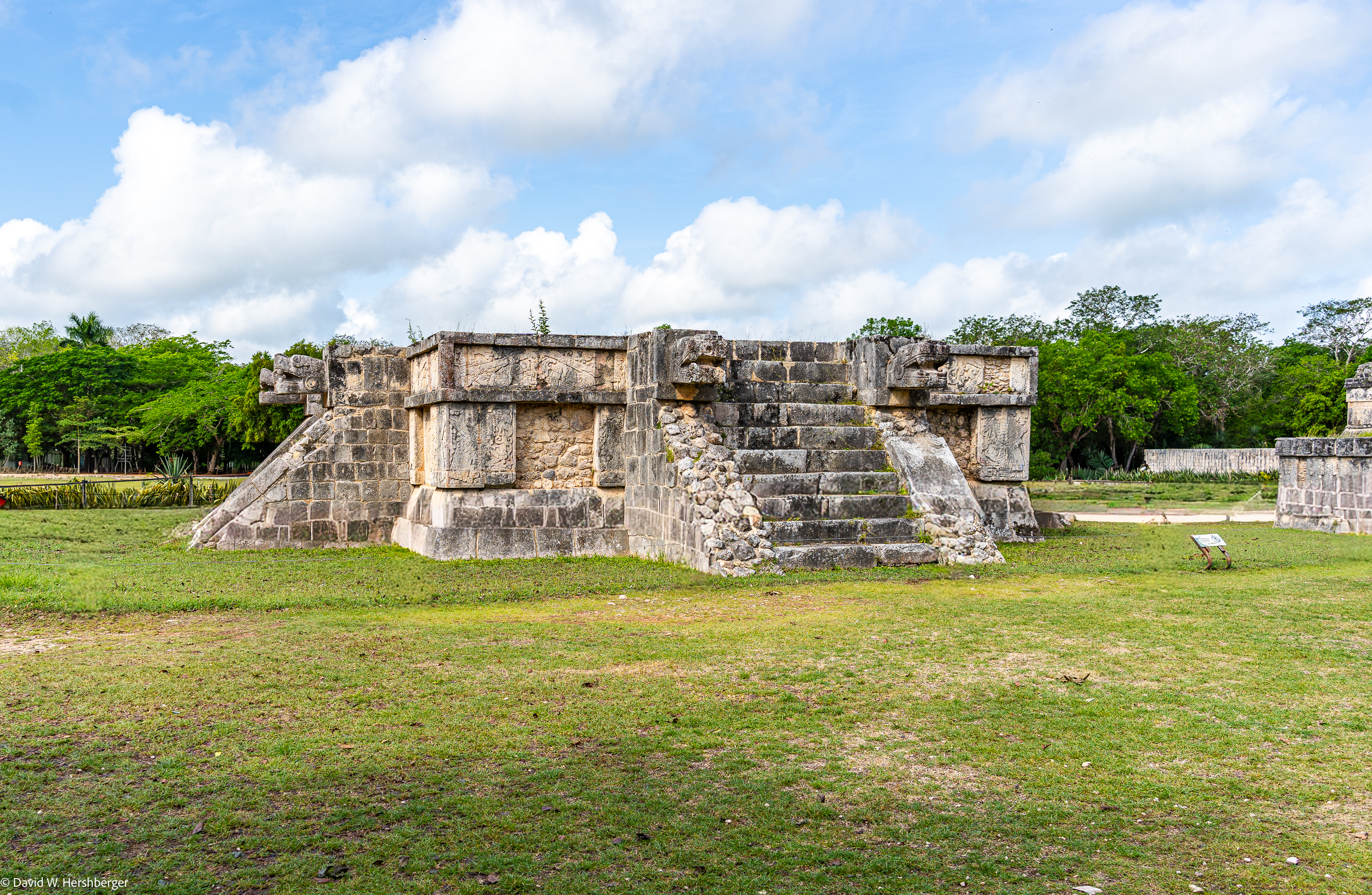 Chichen Itza.jpg