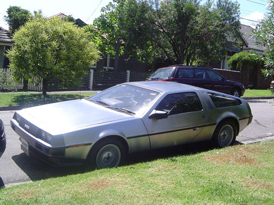 delorean2.jpg