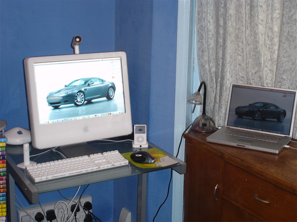 desk.jpg