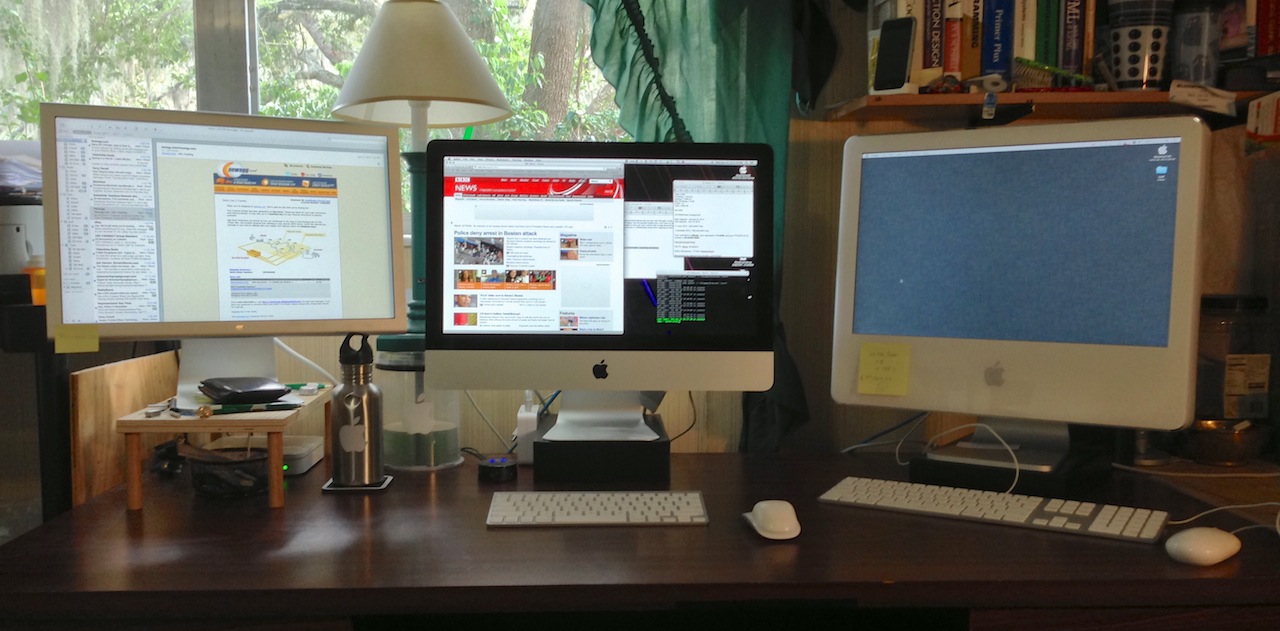 desk.JPG