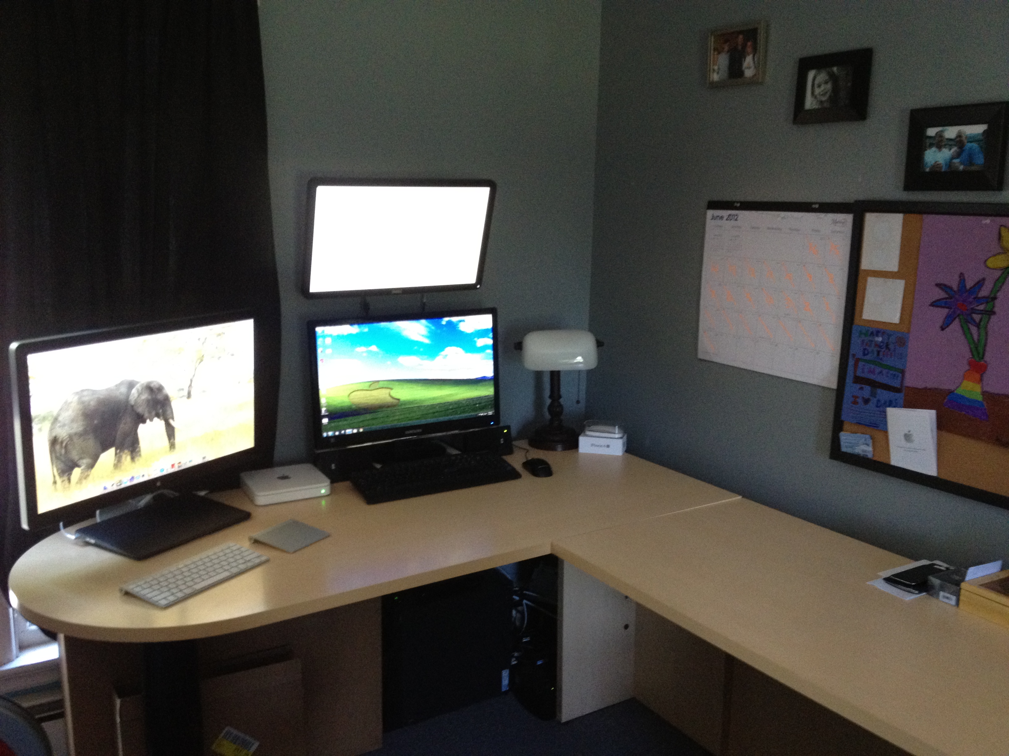 Desk02.JPG