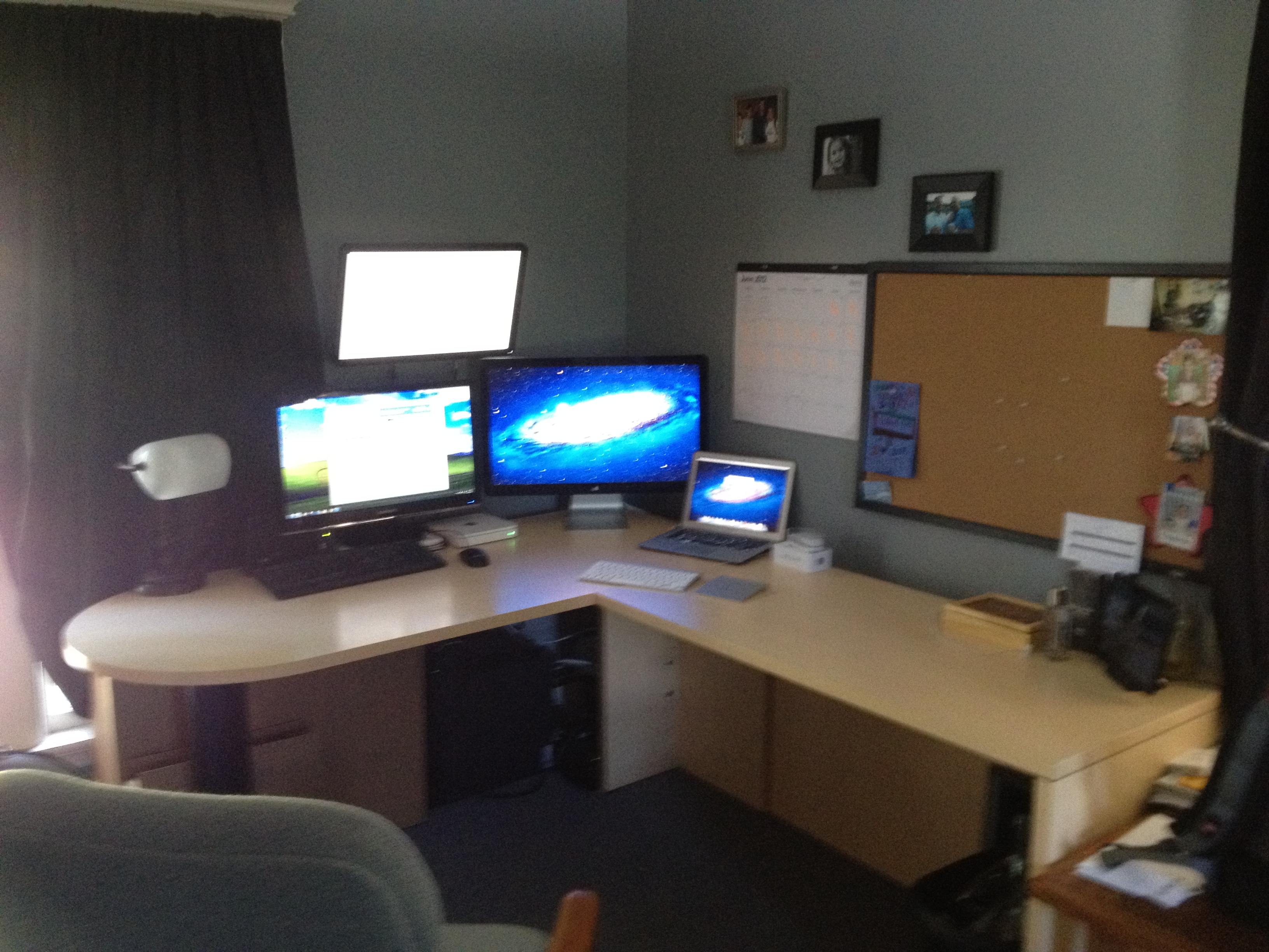 Desk5.JPG