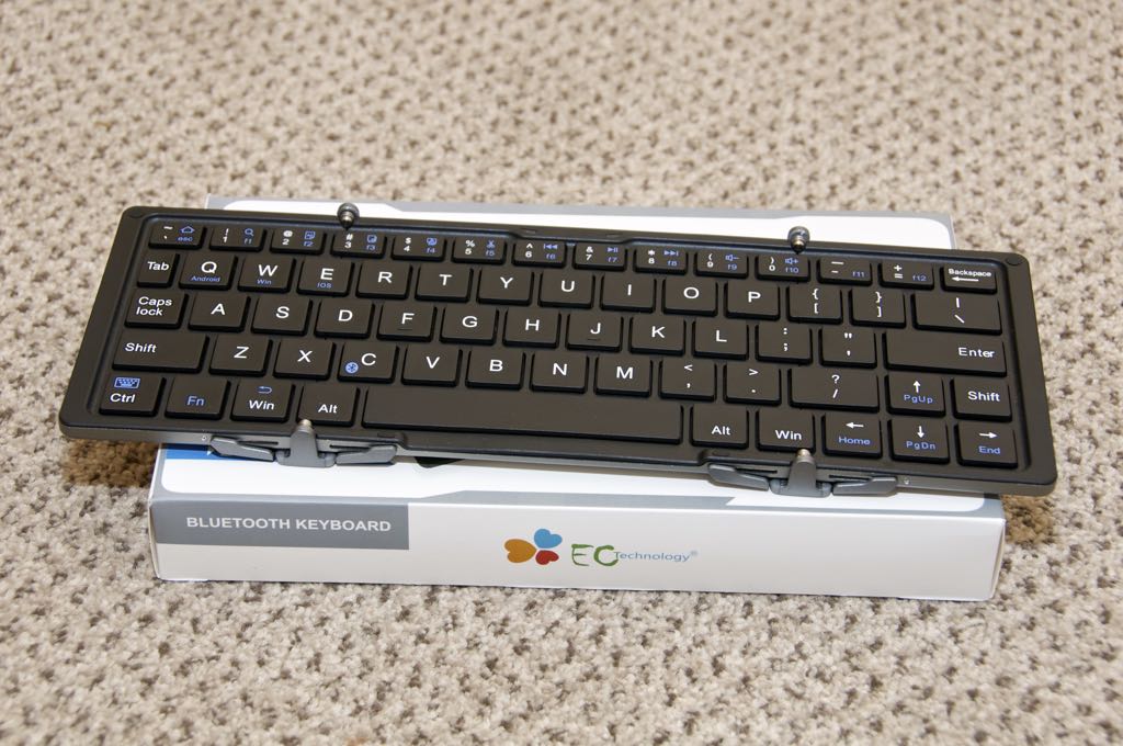 EC Technology Foldable Keyboard 2.jpg