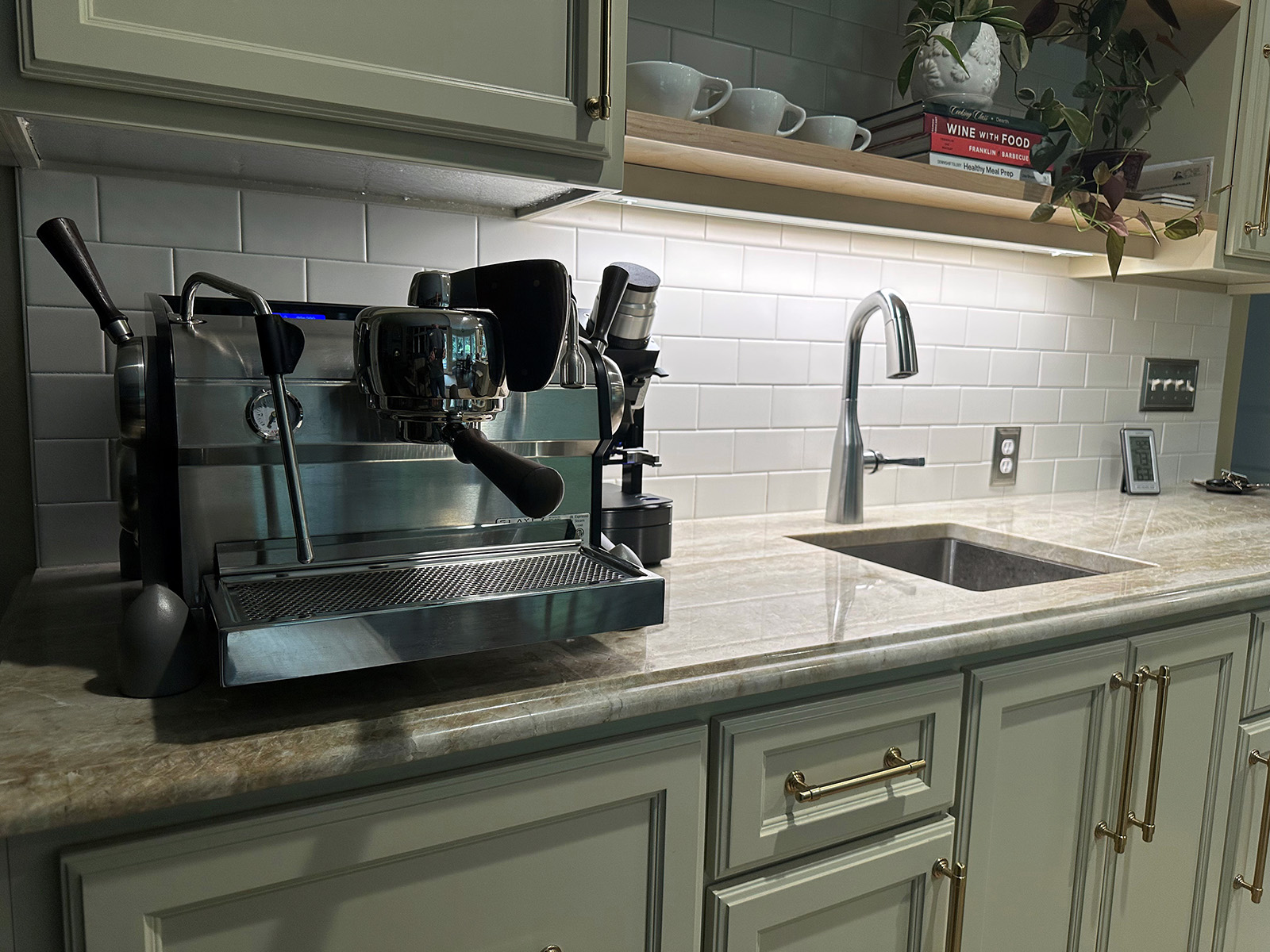 Espresso_Bar_Valance_e_1600p.jpg