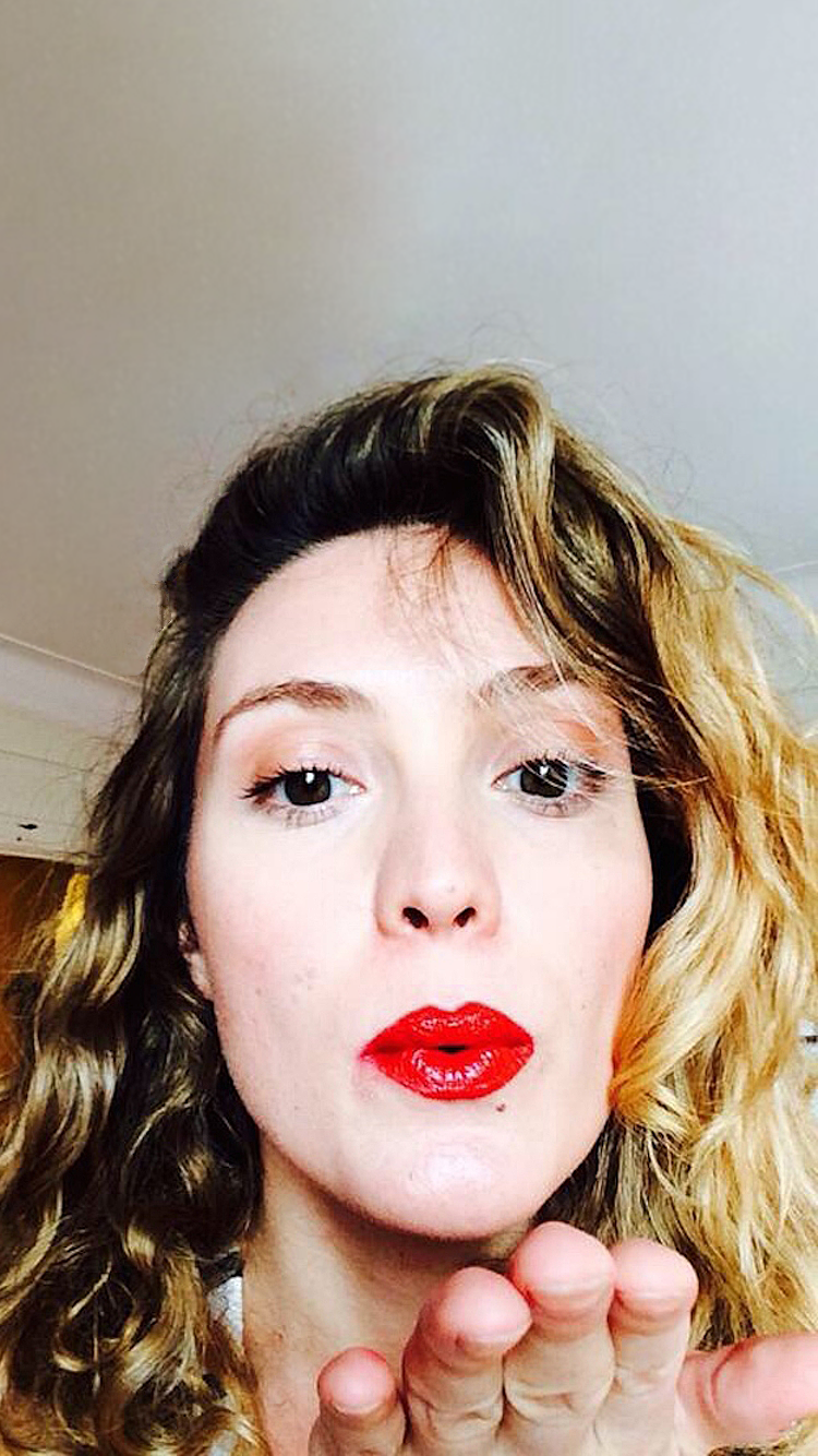 Evelyne.png