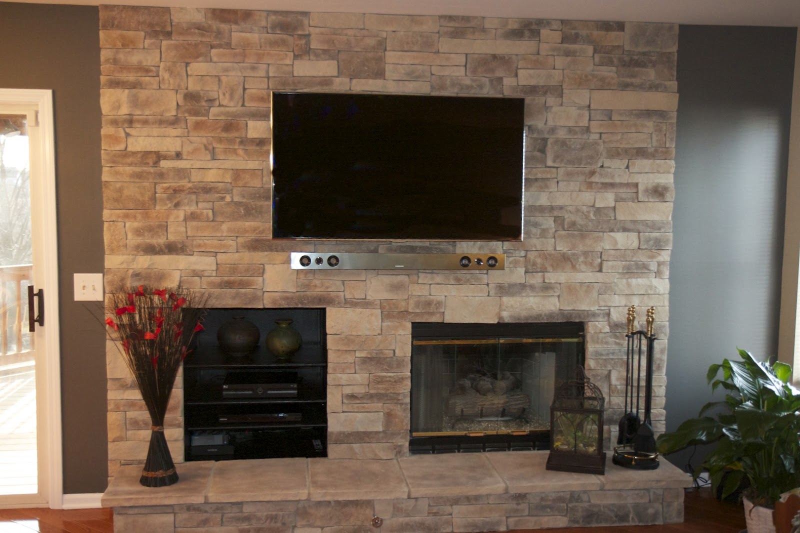 furniture-fabulous-electric-flagstone-fireplace-designs-with-with-cream-brick-stone-and-stainles.jpg