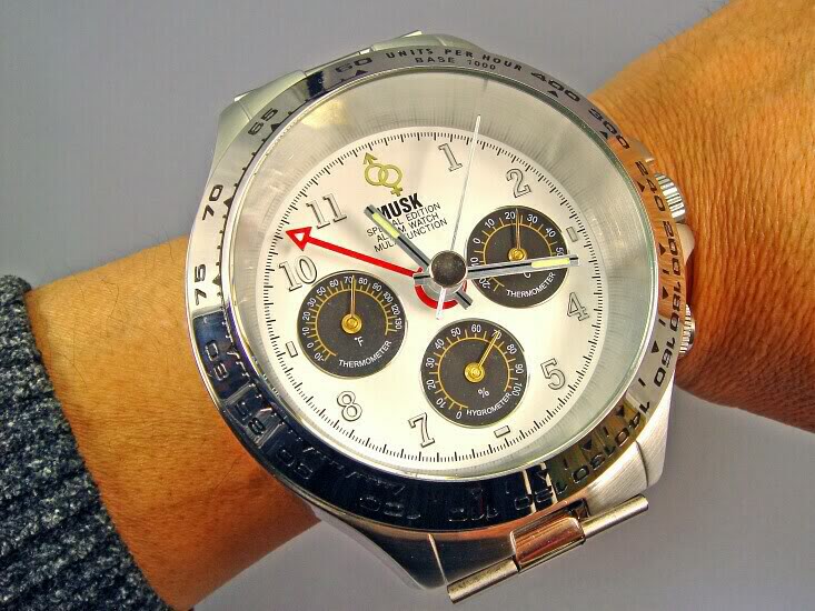 Giant_watch.jpg
