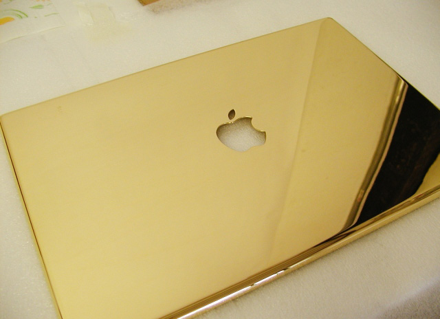 goldlaptop1.jpg