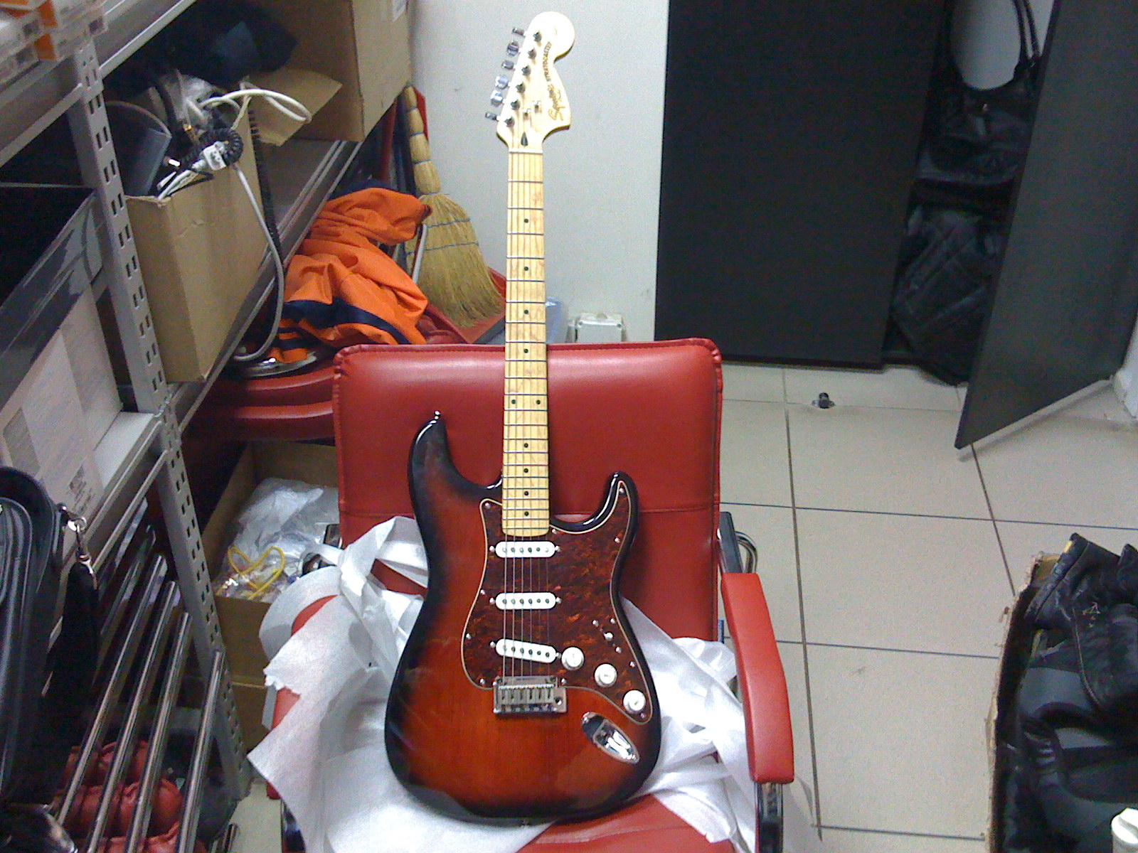 guitar 002.jpg