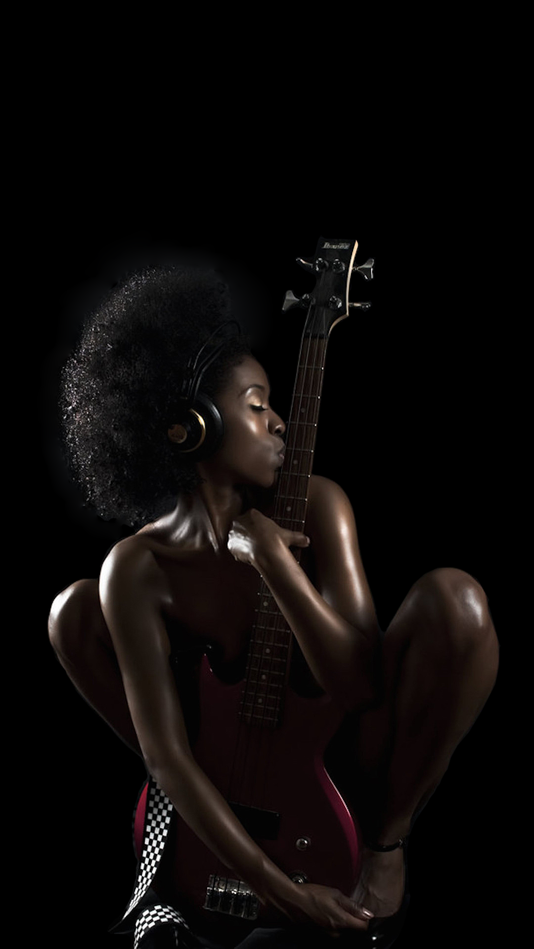 Guitar Kiss.png