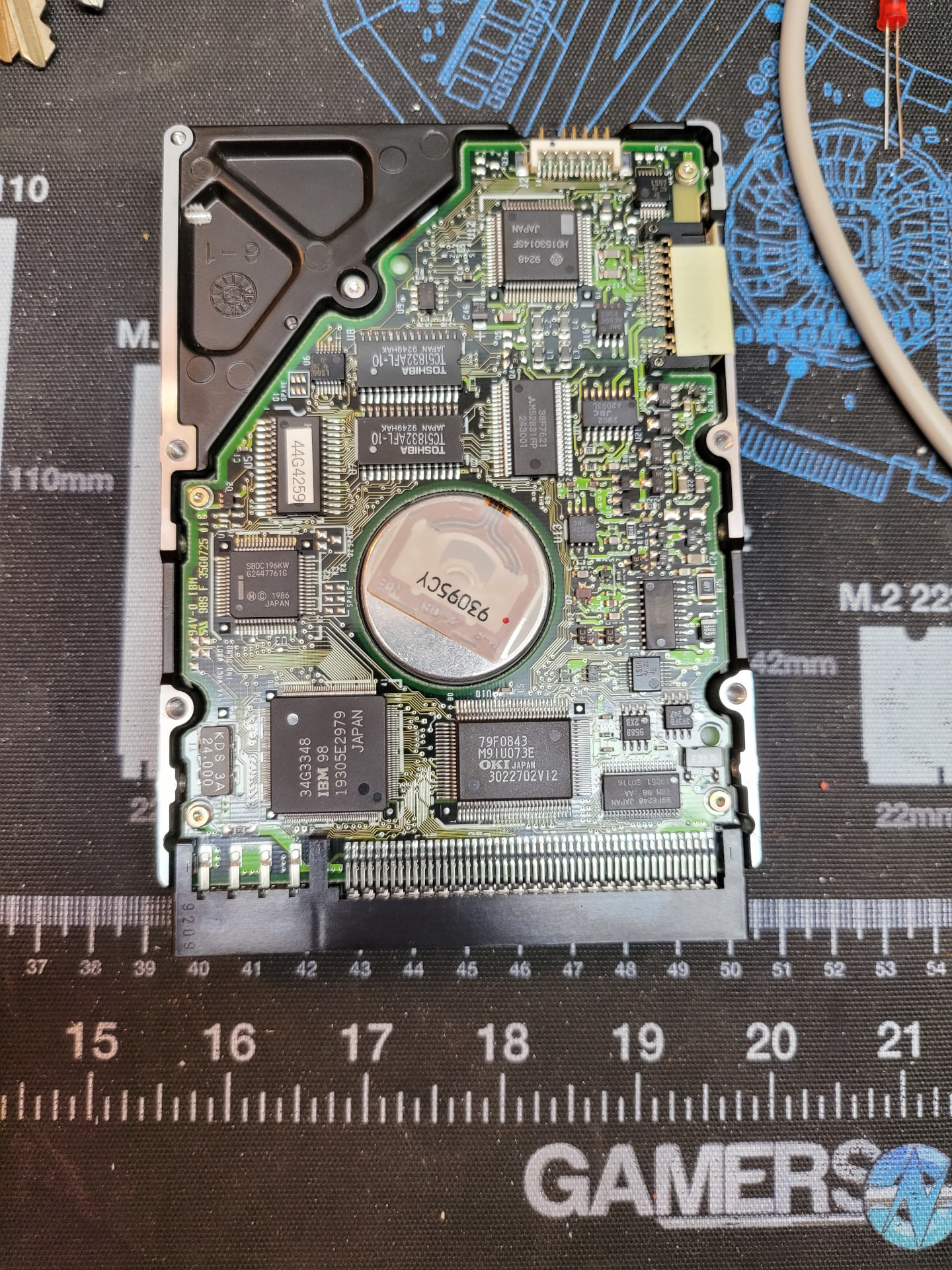 hdd_bottom.jpg