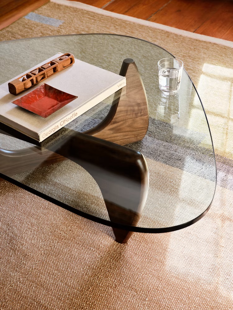 HM_6115_103695_Noguchi_walnut_v1_0314.jpeg