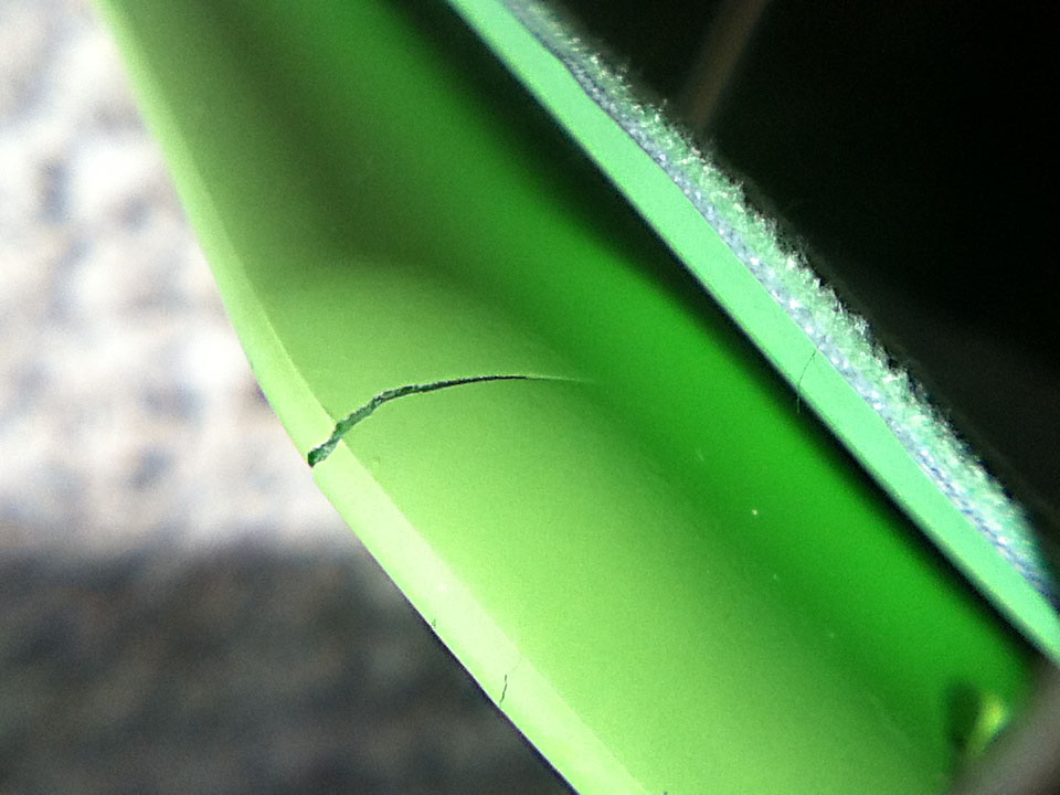 i-blasson Cracked2.jpg