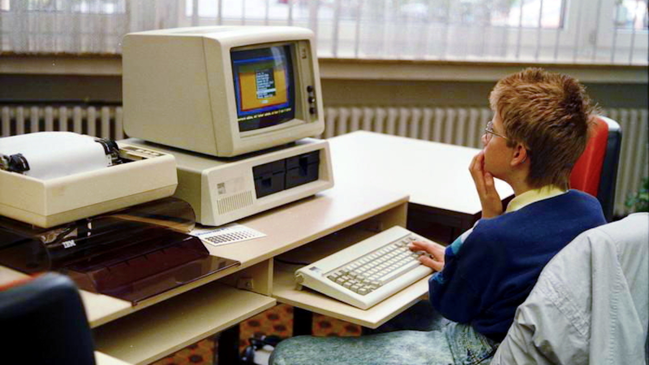 ibm-pc-5150-1981.jpg