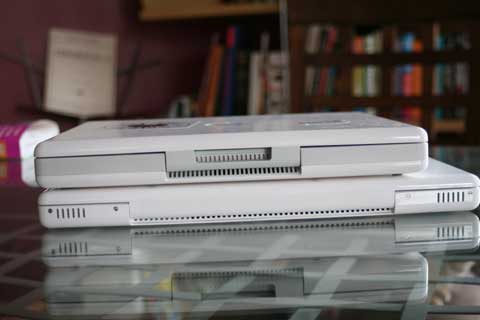 iBook vs MacBook side on.jpg