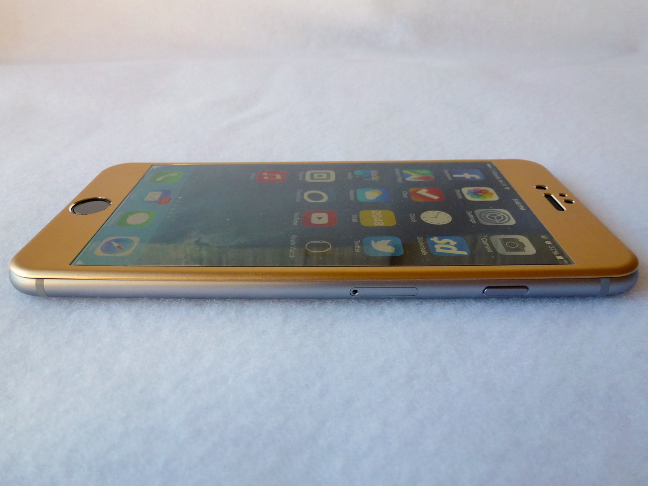 iLoome ScreenMate Max for iPhone 6 Plus- Side View.jpg