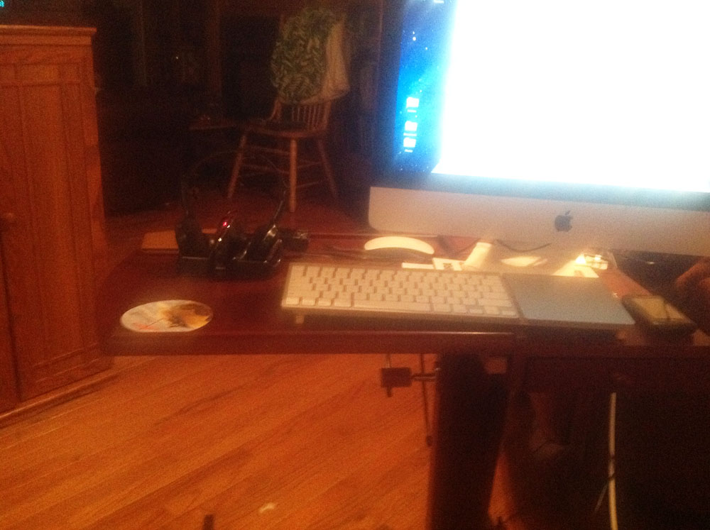 iMac table.jpg